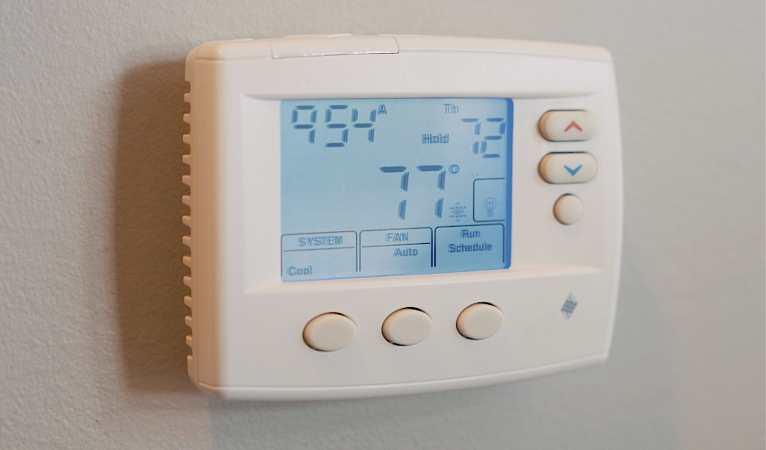 Optimal Thermostat